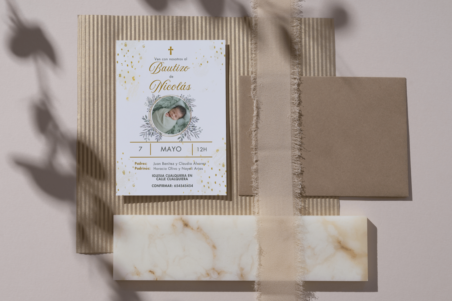 Invitaciones de Bautizo Personalizadas con Foto – Diseño Elegante Dorado – Con Sobres (Color Variable) – Packs 16 / 24 / 32