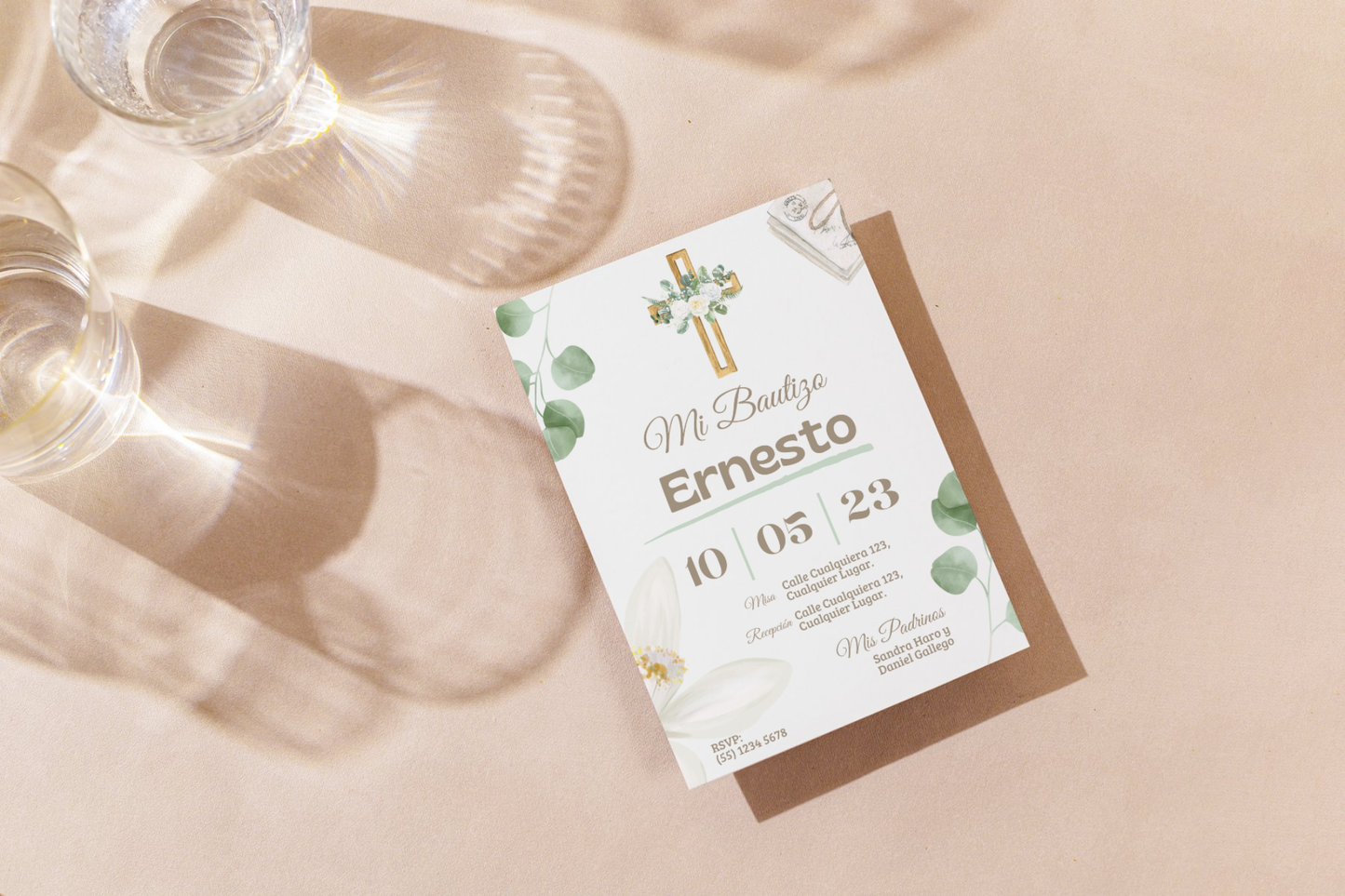 Invitaciones de Bautizo Personalizadas – Diseño Cruz Dorada – Con Sobres y Cuerda de Yute – Packs 16 / 24 / 32