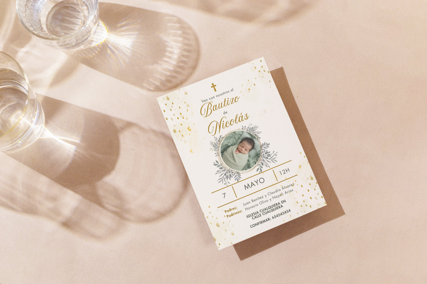Invitaciones de Bautizo Personalizadas con Foto – Diseño Elegante Dorado – Con Sobres (Color Variable) – Packs 16 / 24 / 32